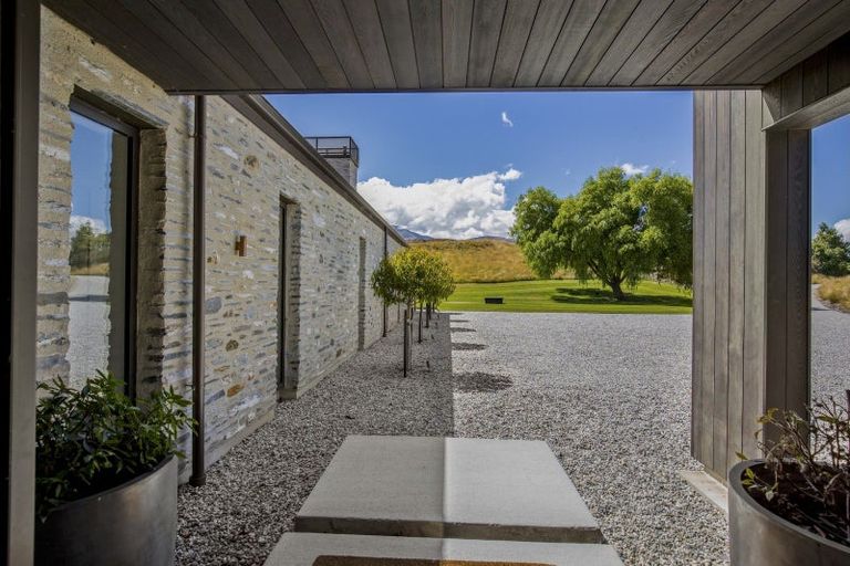 Photo of property in 7 Bendemeer Lane, Lake Hayes, Queenstown, 9371