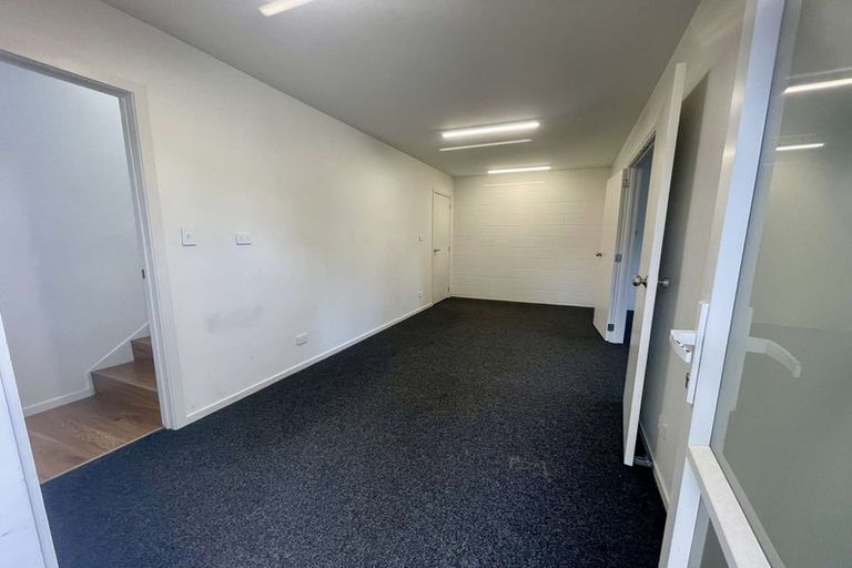 Photo of property in 647b Swanson Road, Swanson, Auckland, 0612