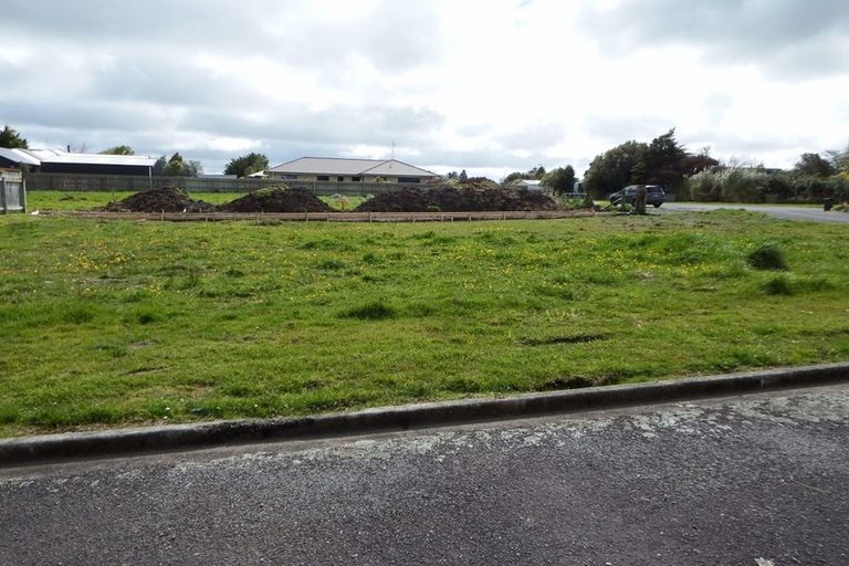 Photo of property in 8g Blennerville Close, Marton, 4710