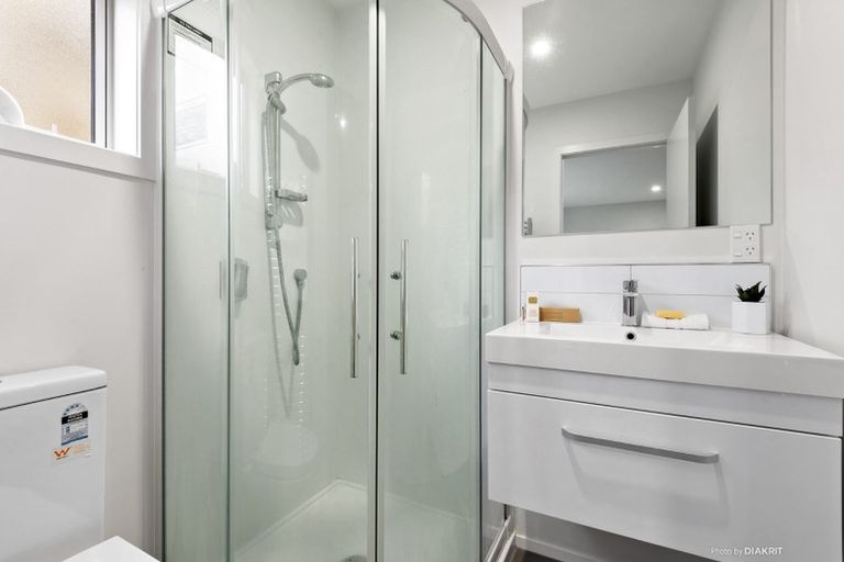 Photo of property in 86a Thurleigh Grove, Karori, Wellington, 6012