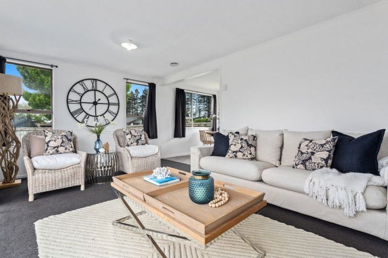 Photo of property in 15 Matipo Place, Edgecumbe, 3120