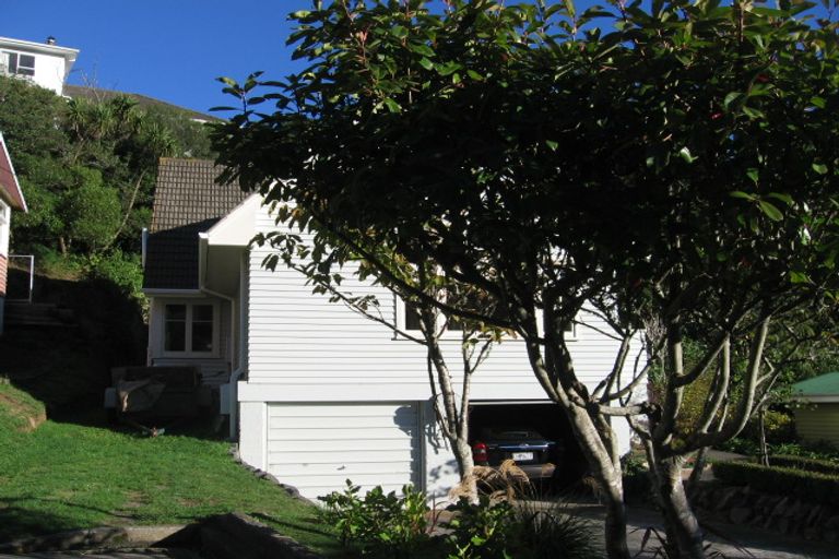 Photo of property in 6 Chella Way, Khandallah, Wellington, 6035