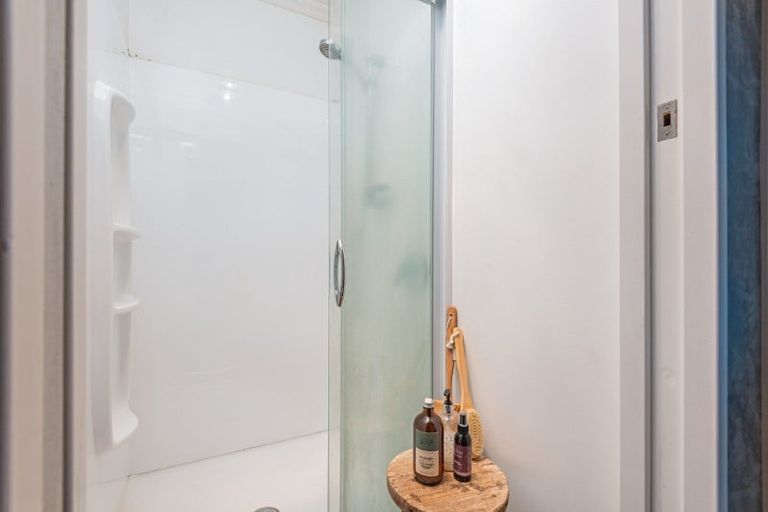 Photo of property in 124 Benmore Avenue, Cloverlea, Palmerston North, 4412