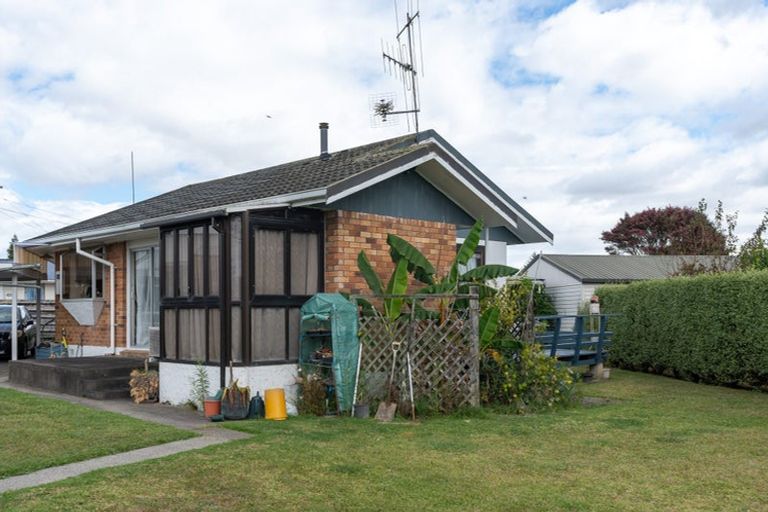 Photo of property in 15 Pryce Place, Silverdale, Hamilton, 3216