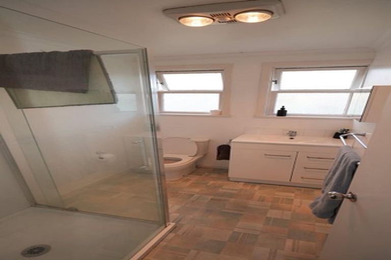 Photo of property in 57a Crewe Crescent, Hokowhitu, Palmerston North, 4410