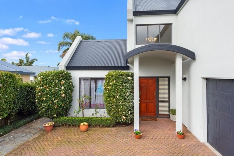 Photo of property in 47 Nielsen Gardens, Rototuna, Hamilton, 3210