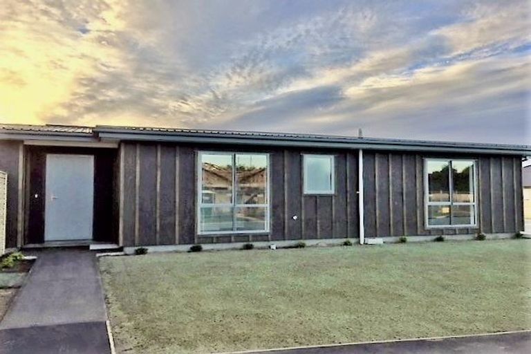 Photo of property in 26 Robert Duncan Road, Belfast, Christchurch, 8051