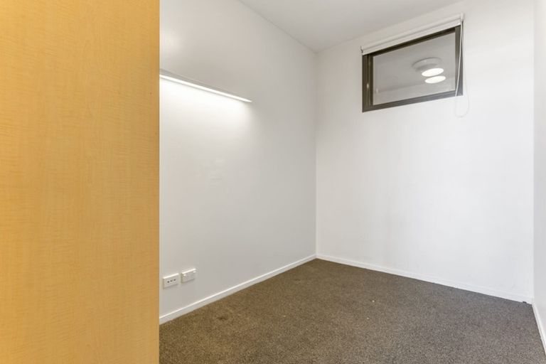 Photo of property in Twin Towers, 809/17 Putney Way, Manukau, Auckland, 2104