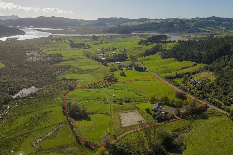 Photo of property in 77 Hodge Road, Coroglen, Whitianga, 3591