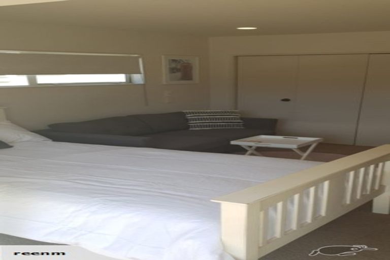 Photo of property in 6 The Close, Greenhithe, Auckland, 0632