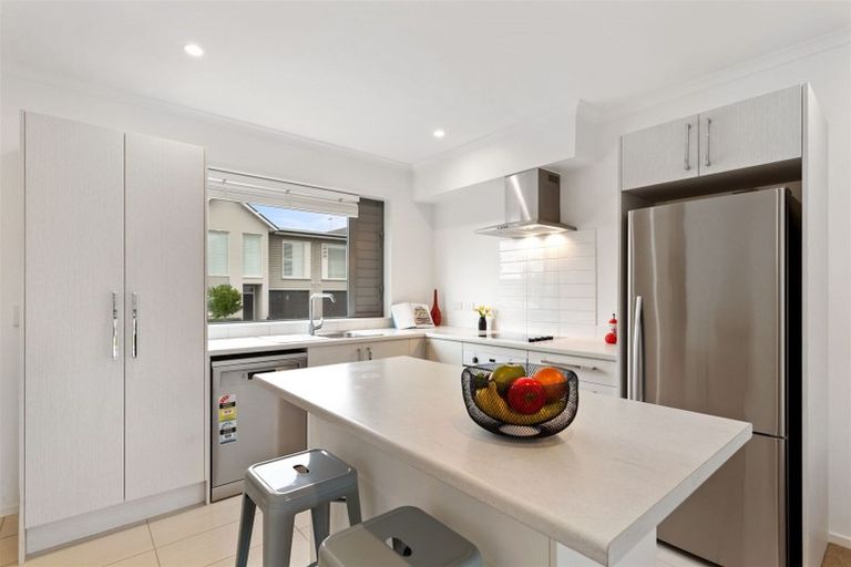 Photo of property in 14 Shelduck Way, Hobsonville, Auckland, 0616