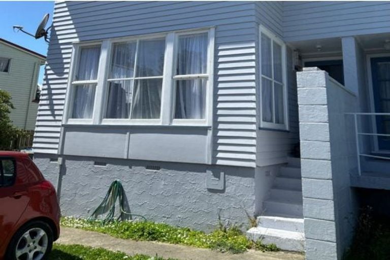 Photo of property in 70-72 Waihemo Street, Waitangirua, Porirua, 5024