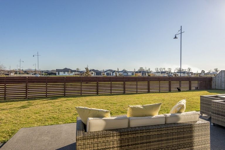 Photo of property in 69 Tiritiri Moana Drive, Pegasus, 7612