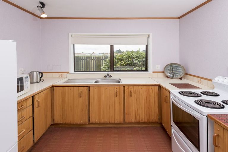 Photo of property in 14b Billabong Place, Botany Downs, Auckland, 2010