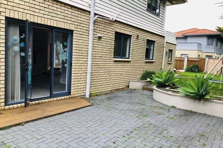 Photo of property in 1c Moore Street, Hillcrest, Auckland, 0627
