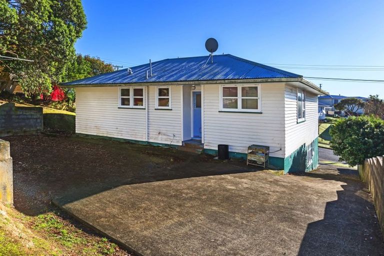 Photo of property in 146 Sievers Grove, Cannons Creek, Porirua, 5024