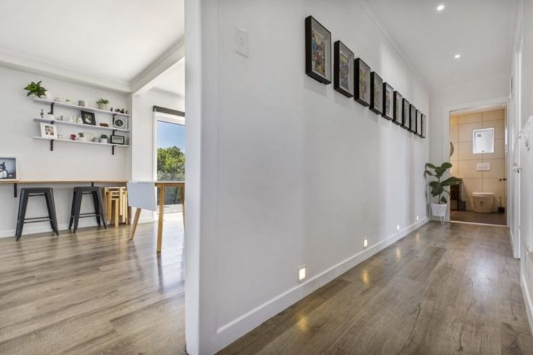 Photo of property in 22 Buchanan Road, Kingseat, Papakura, 2580