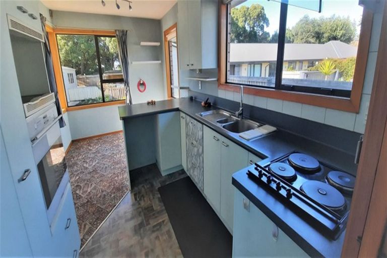 Photo of property in 8 Ormandy Place, Bromley, Christchurch, 8062