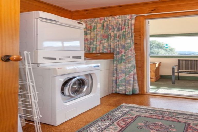 Photo of property in 127 Bruce Wallace Place, Whangamata, 3620