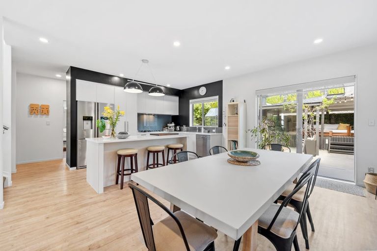 Photo of property in 9 Ruth Craig Place, Stanmore Bay, Whangaparaoa, 0932