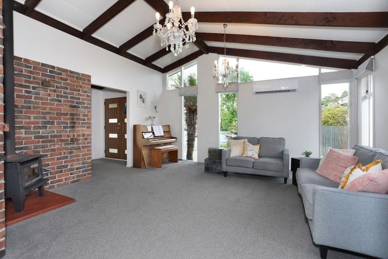 Photo of property in 8 Dalzien Place, Feilding, 4702