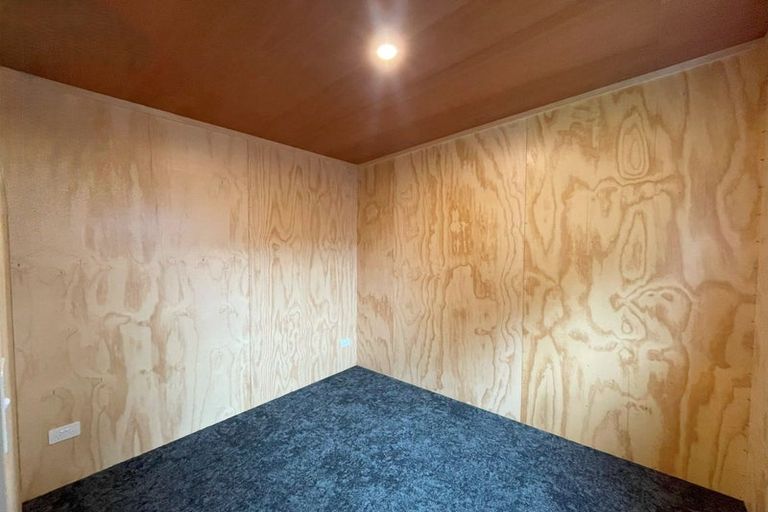 Photo of property in 15 Paritutu Road, Spotswood, New Plymouth, 4310