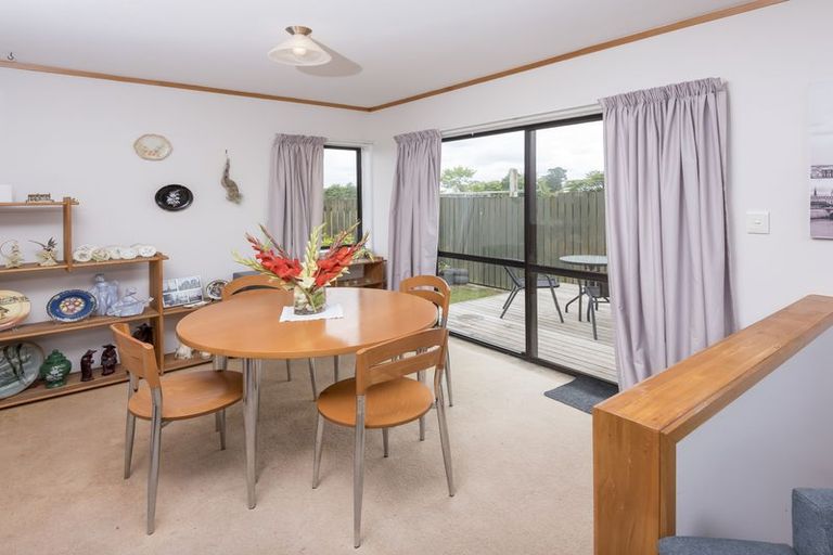 Photo of property in 14b Billabong Place, Botany Downs, Auckland, 2010