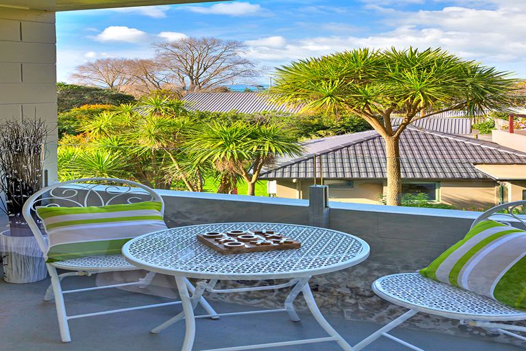 Photo of property in 3/34 Uxbridge Road, Mellons Bay, Auckland, 2014