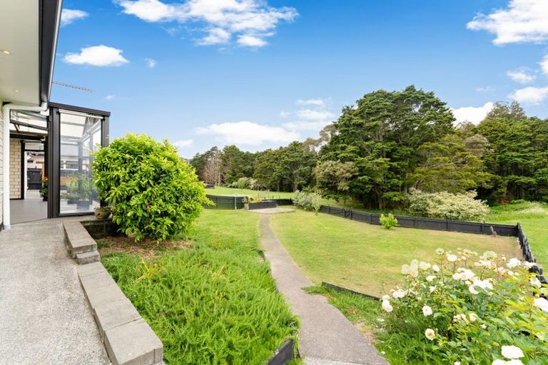 Photo of property in 23 Kahika Grove, Huapai, Kumeu, 0810