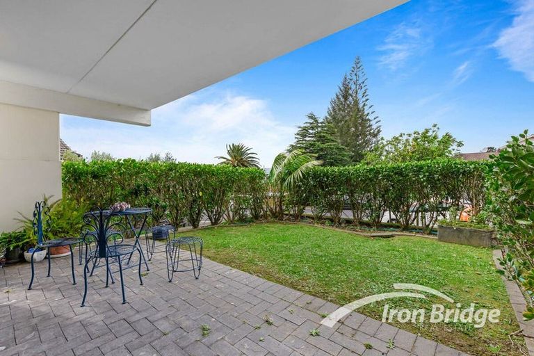 Photo of property in 1/79 Schnapper Rock Road, Schnapper Rock, Auckland, 0632