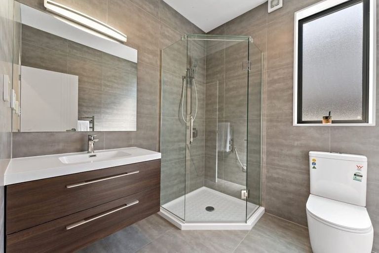 Photo of property in 1 Parkview Drive, Gulf Harbour, Whangaparaoa, 0930