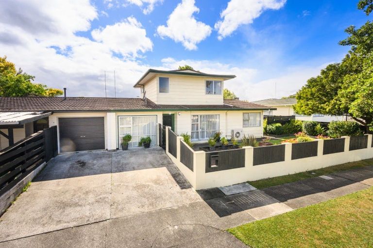 Photo of property in 1a Dunk Place, Milson, Palmerston North, 4414