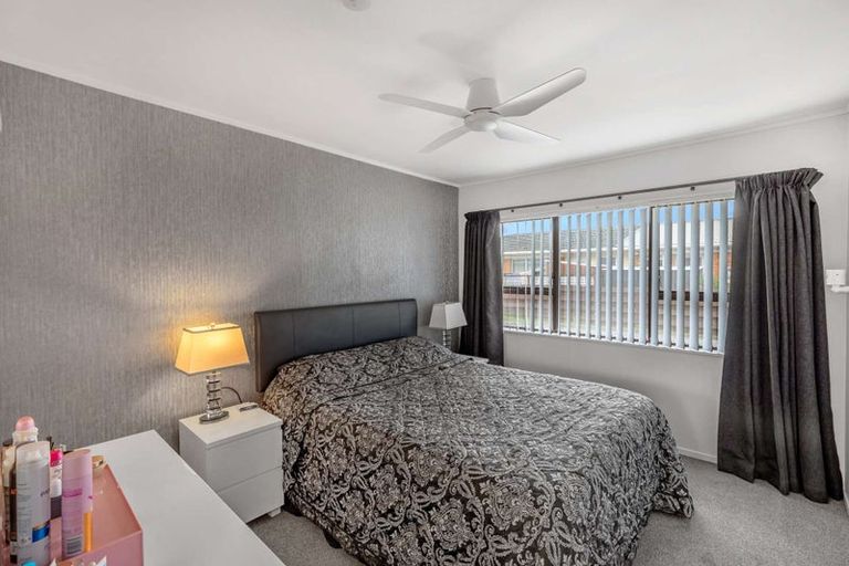 Photo of property in 2/99 Seddon Street, Pukekohe, 2120