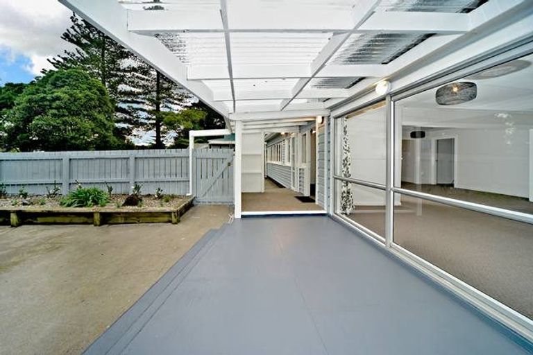 Photo of property in 495a Weymouth Road, Weymouth, Auckland, 2103