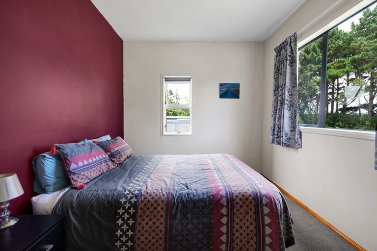 Photo of property in 2952 Eltham Road, Opunake, 4682