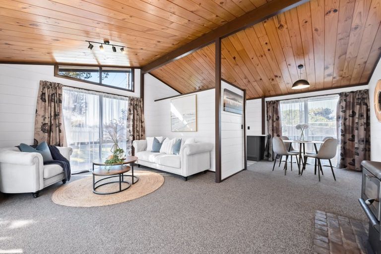 Photo of property in 3 Tasman Road, Otaki Beach, Otaki, 5512