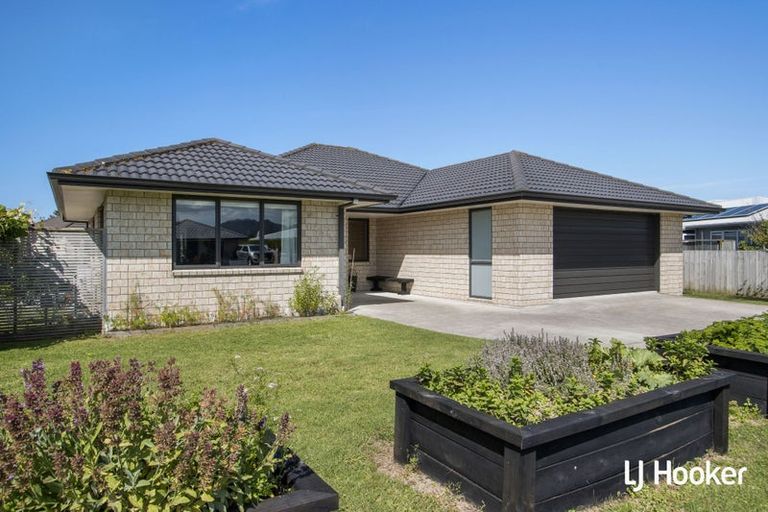 Photo of property in 32 Reel Road, Athenree, Waihi Beach, 3611
