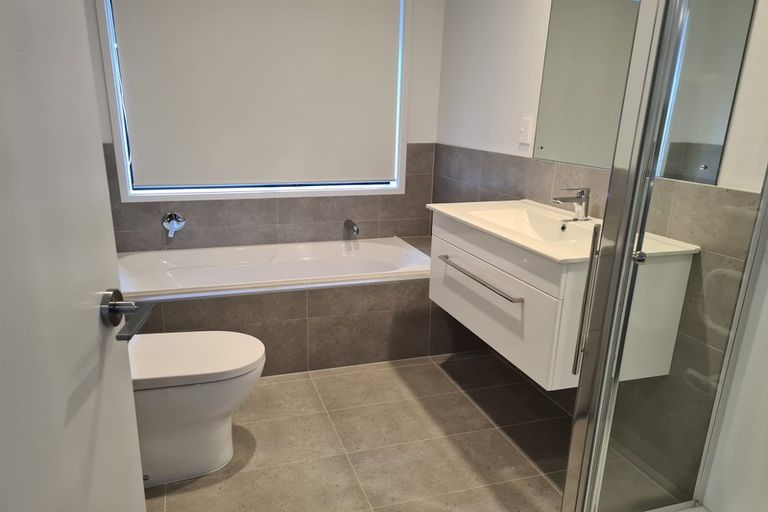 Photo of property in 3 Tawhiti Road, Pukekohe, 2120