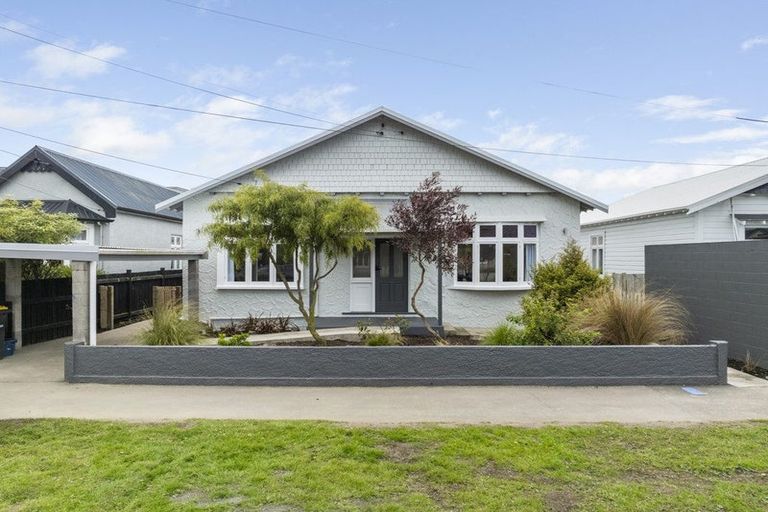 Photo of property in 19 West Avenue, Saint Clair, Dunedin, 9012