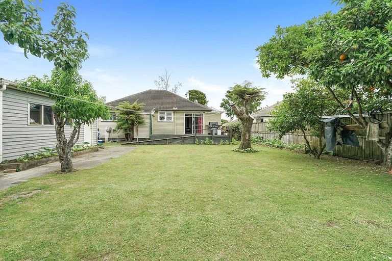 Photo of property in 50 Sare Crescent, Fairfield, Hamilton, 3214