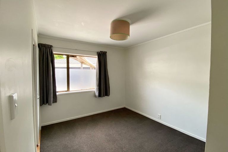 Photo of property in 3/17 Paris Place, Birkenhead, Auckland, 0626