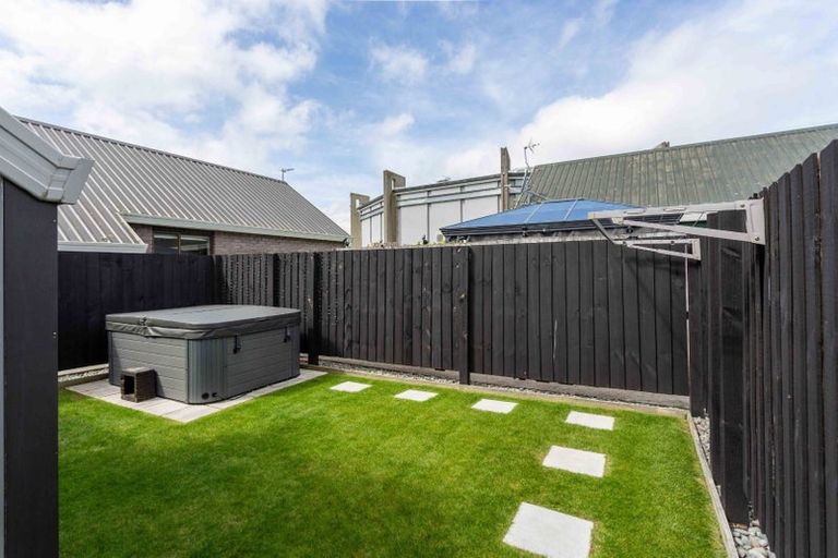 Photo of property in 60b Mcfaddens Road, St Albans, Christchurch, 8052