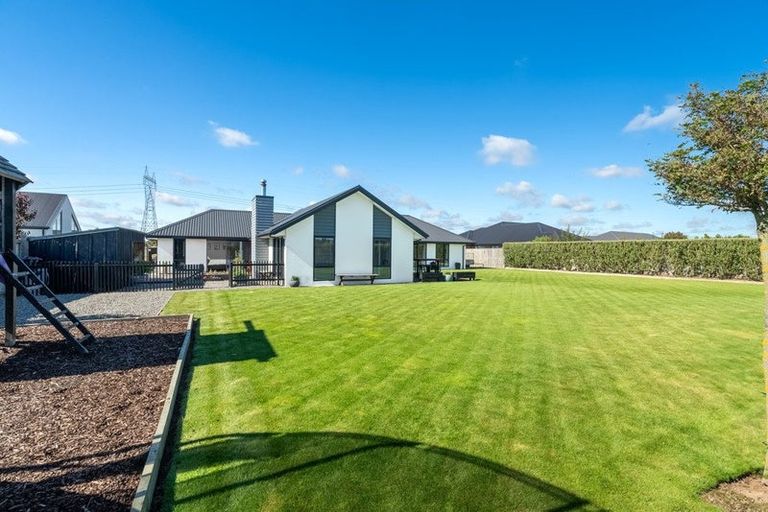 Photo of property in 130 Silver Peaks Drive, West Melton, 7618