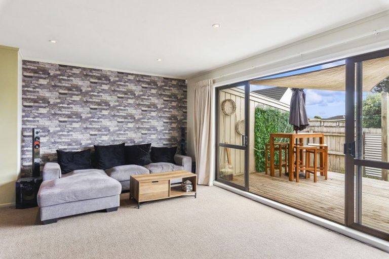 Photo of property in 7 Warrimoo Street, Paraparaumu, 5032