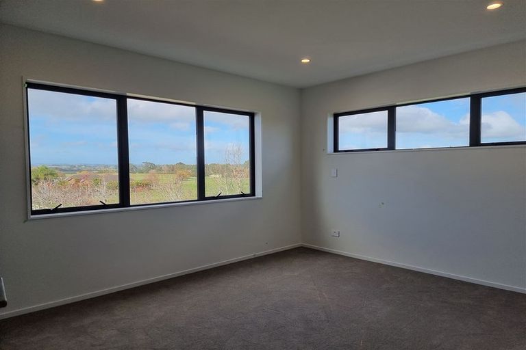 Photo of property in 1d Falabella Lane, Karaka, Papakura, 2113