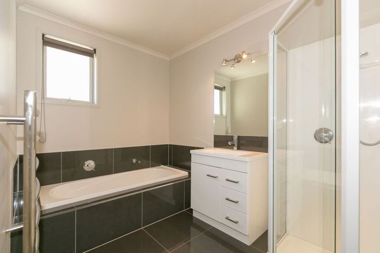 Photo of property in 396 Mangorei Road, Highlands Park, New Plymouth, 4312