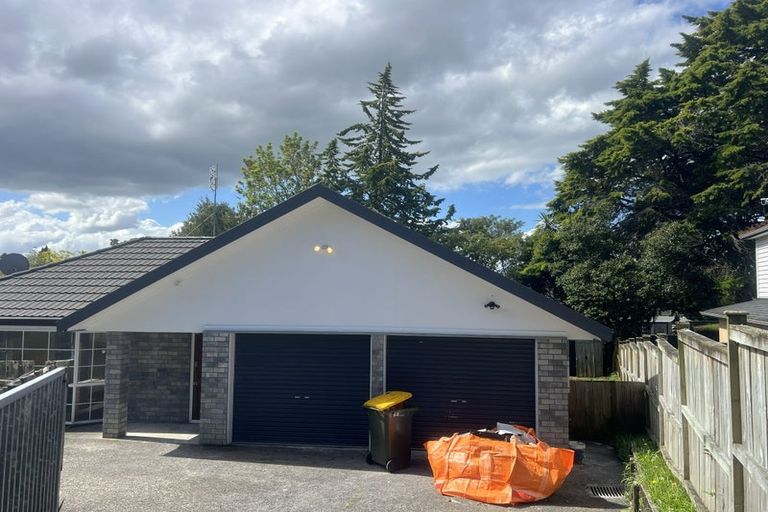 Photo of property in 3a Christina Avenue, Te Atatu South, Auckland, 0602