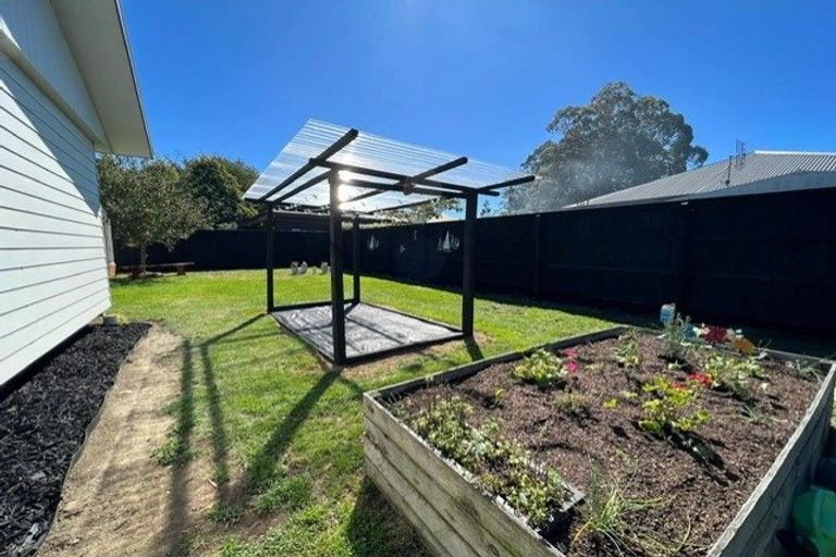 Photo of property in 28 Railway Terrace East, Glentunnel, Sheffield, 7673