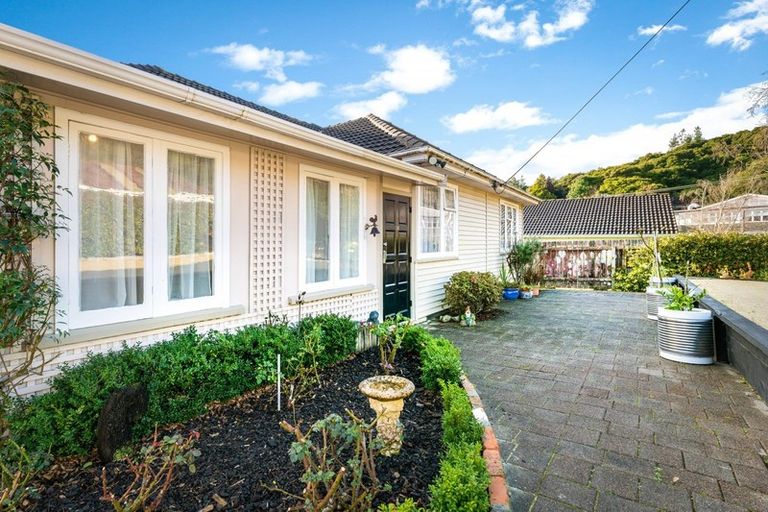 Photo of property in 14 Fraser Street, Wainuiomata, Lower Hutt, 5014