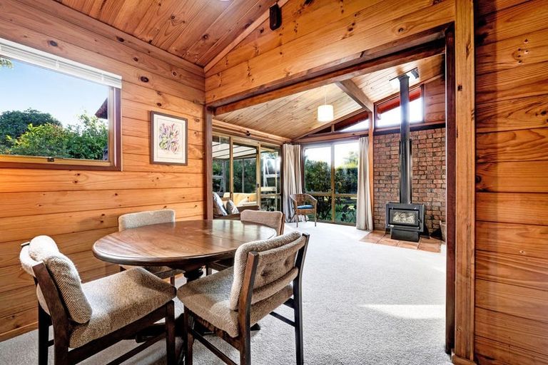 Photo of property in 1274 Egmont Road, Egmont Village, New Plymouth, 4372